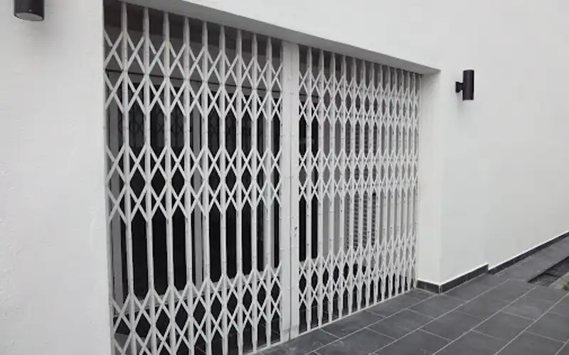 Collapsible Gate